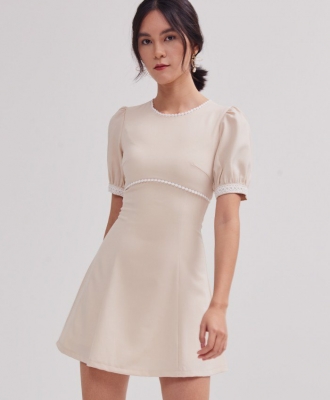 dam-ra-chan-nguc-nhan-ren-nho-1